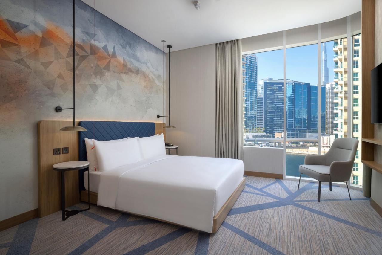 Hilton Garden Inn Dubai Business Bay Exteriör bild