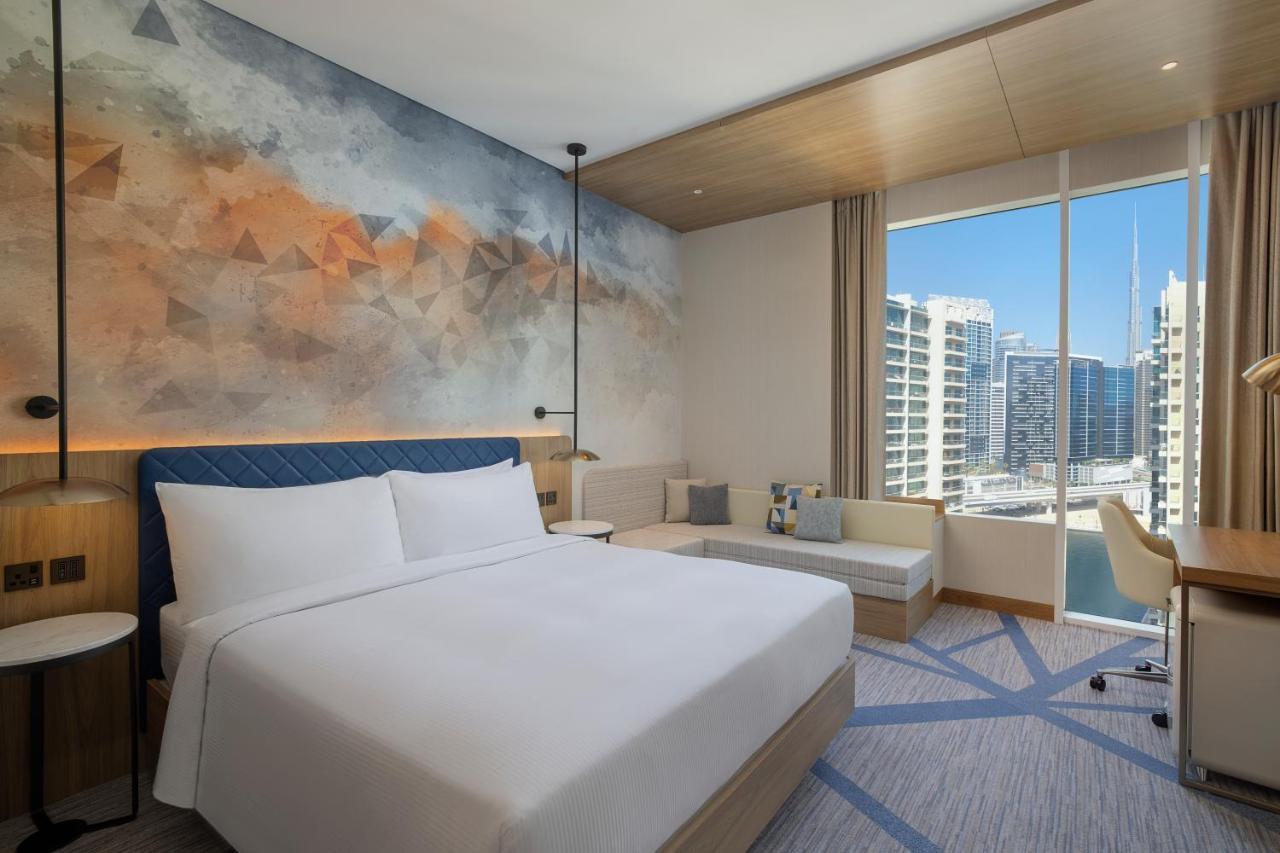Hilton Garden Inn Dubai Business Bay Exteriör bild