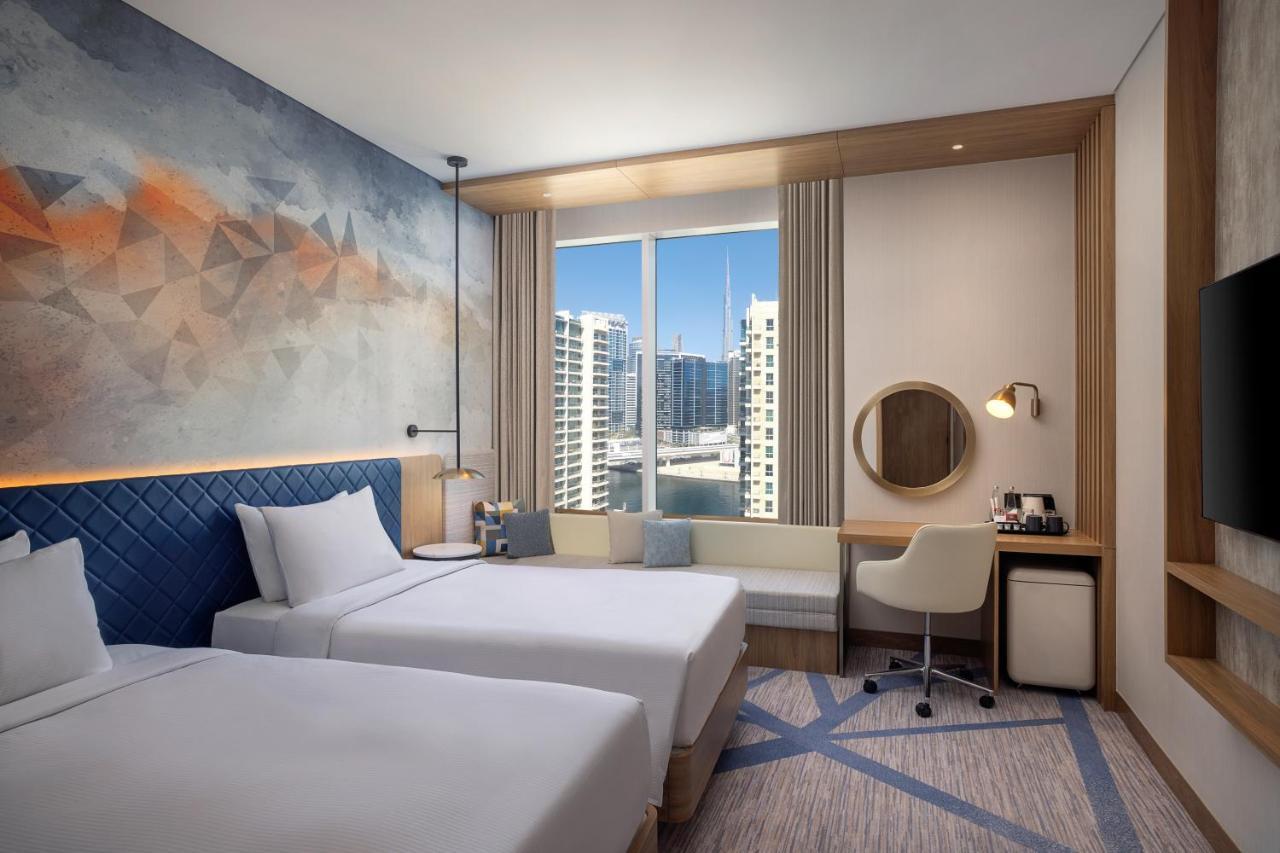 Hilton Garden Inn Dubai Business Bay Exteriör bild