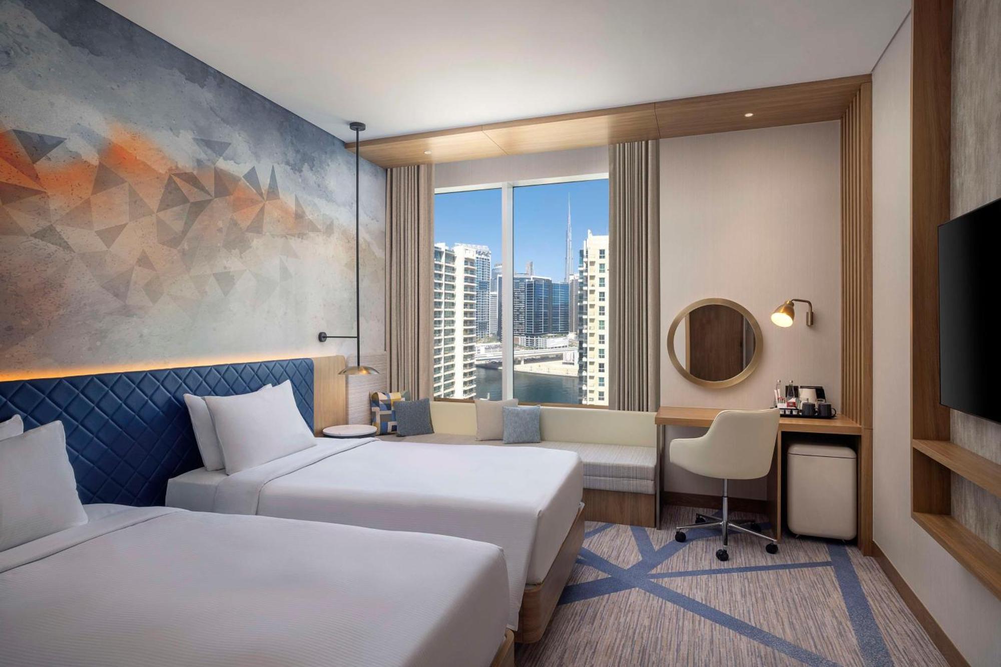 Hilton Garden Inn Dubai Business Bay Exteriör bild