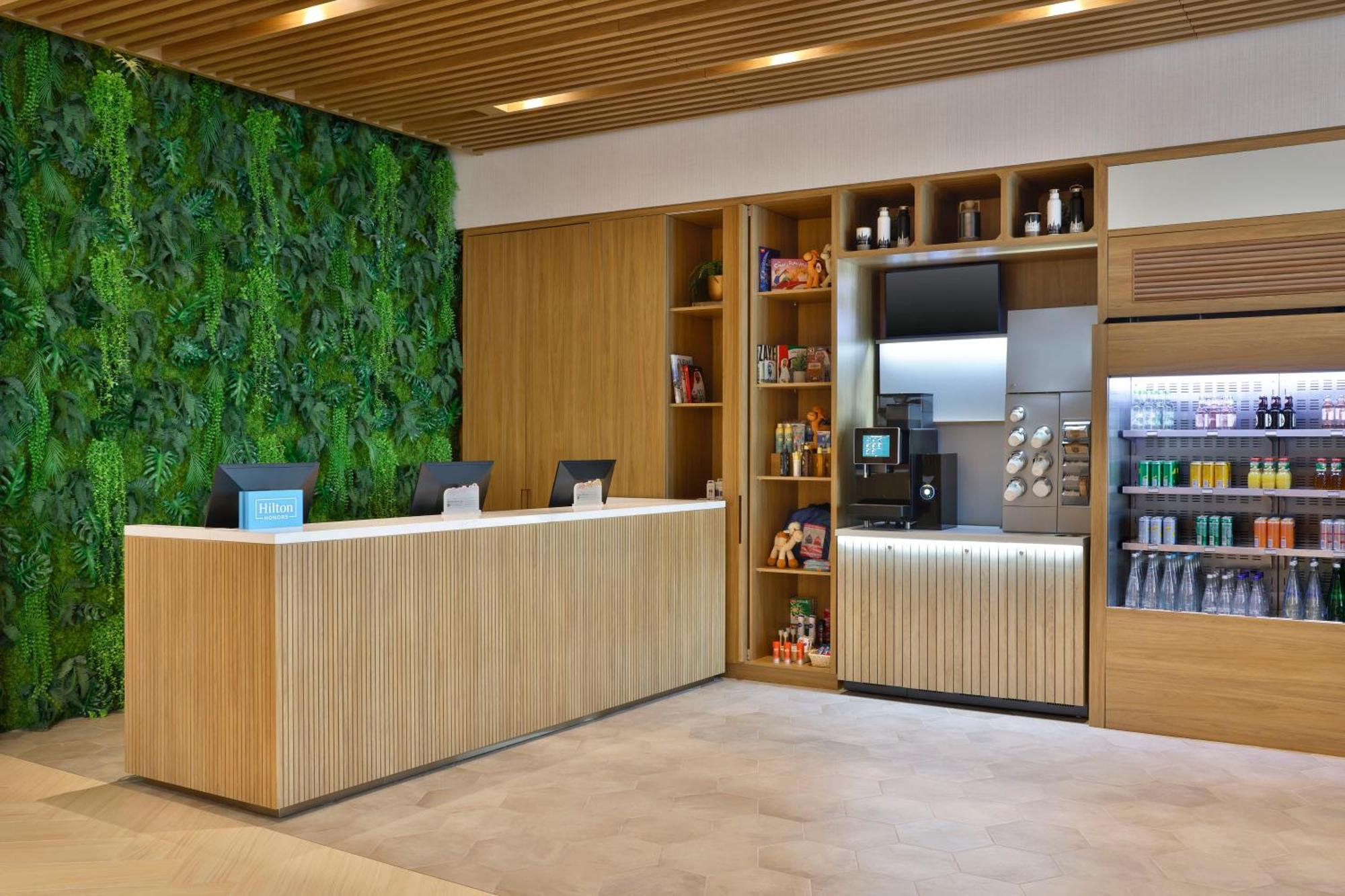 Hilton Garden Inn Dubai Business Bay Exteriör bild
