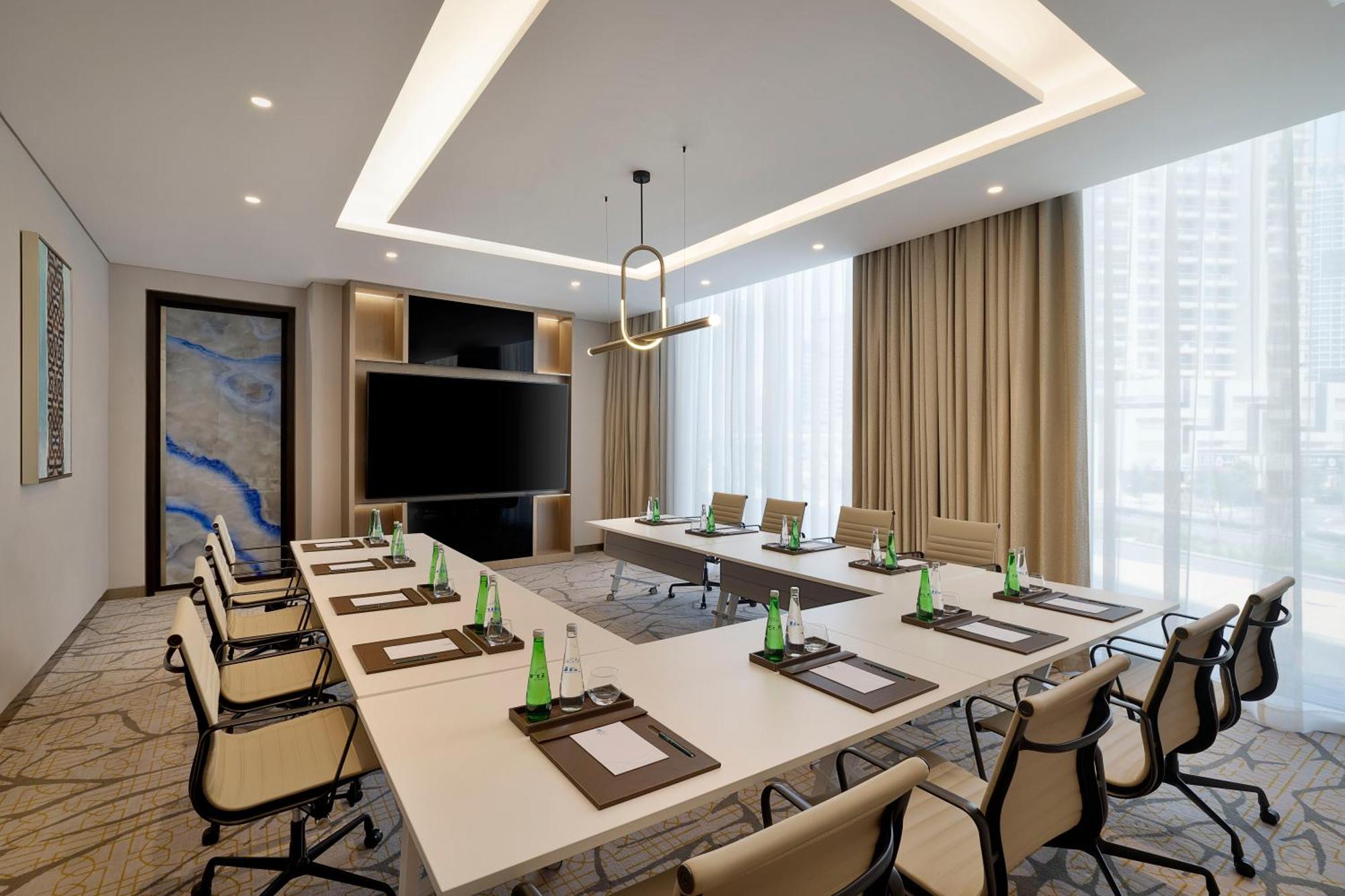 Hilton Garden Inn Dubai Business Bay Exteriör bild