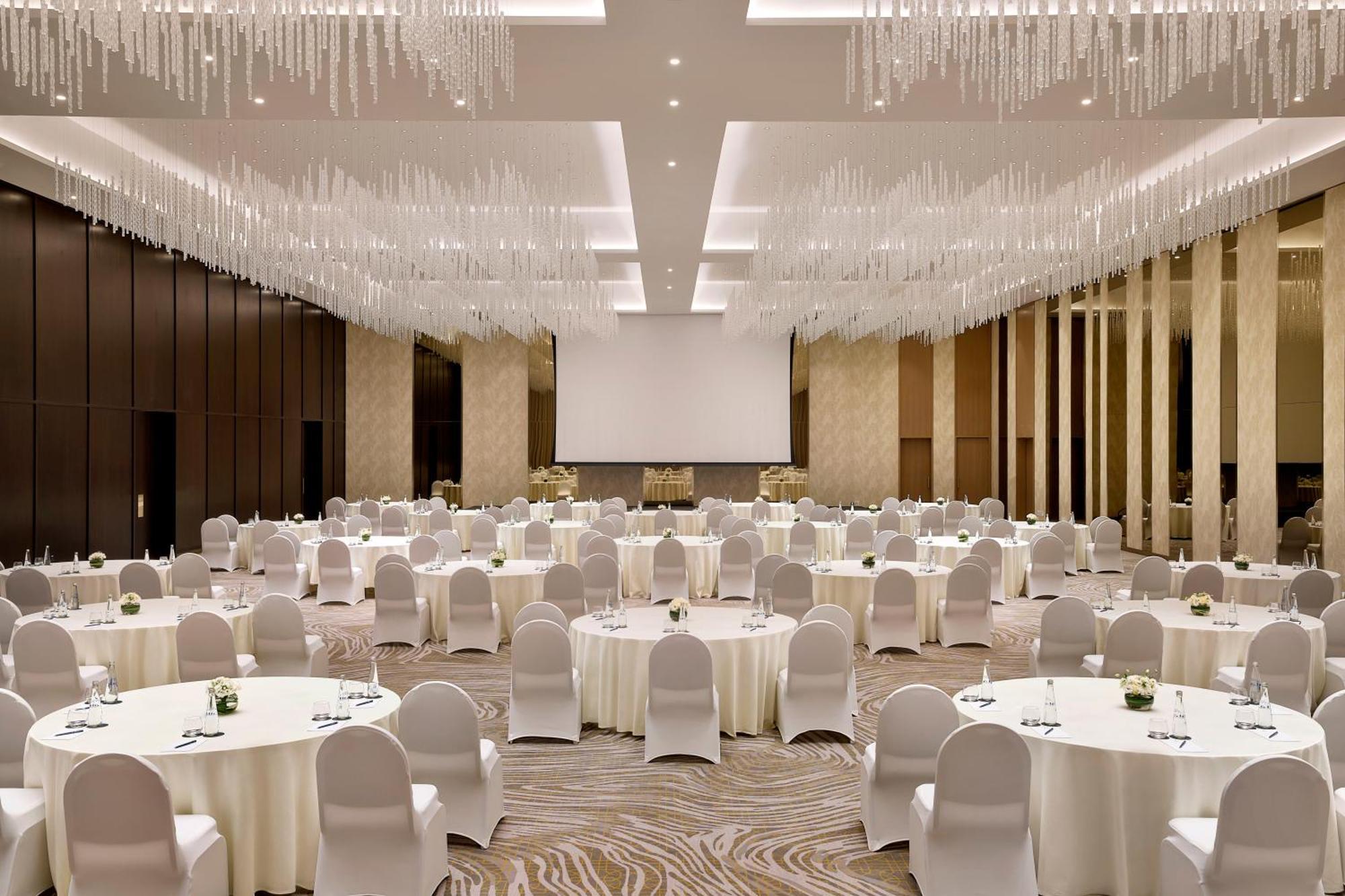 Hilton Garden Inn Dubai Business Bay Exteriör bild